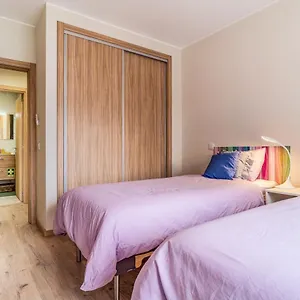 Apartment Sunny Brand New 2-bedroom - 500m From Da Rocha With Ac And Pool!, Portimao