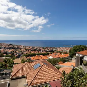 Atlantico Azul , Funchal (Madeira) Portugal